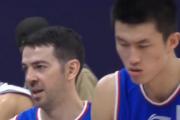 华体会官网-天津男篮客场遭逆转，战术调整不及时