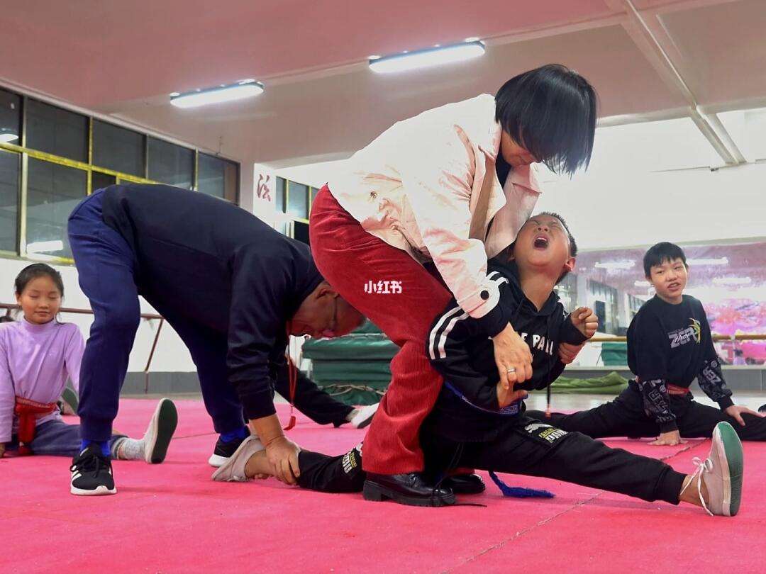 包含台上一分钟，台下十年功，选手喜悦摘金的词条