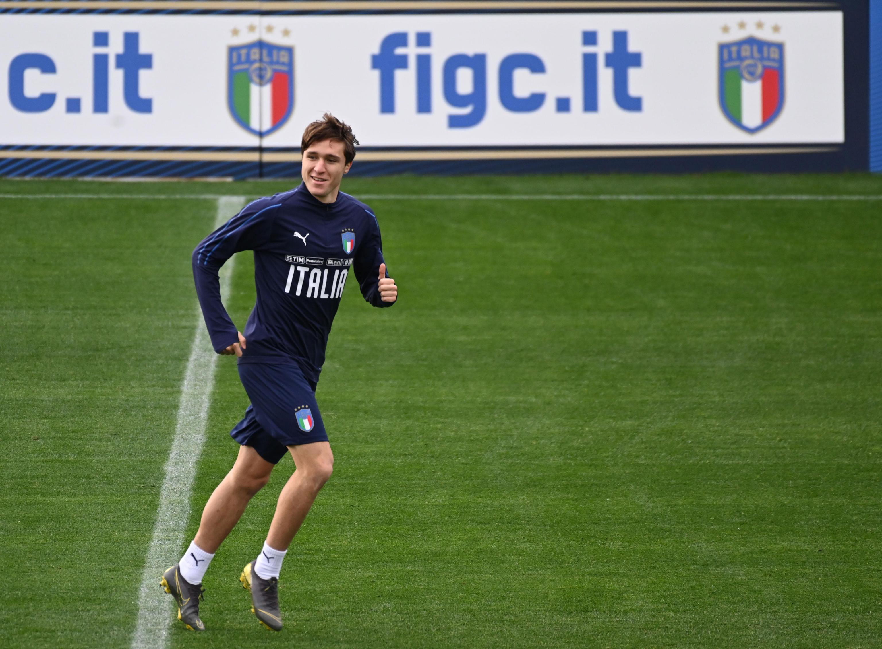 佛罗伦萨球员赛前备战，积极备战