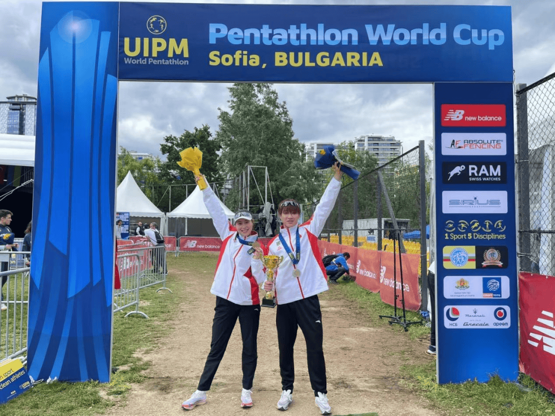 保加利亚国家队全力备战小组赛的简单介绍