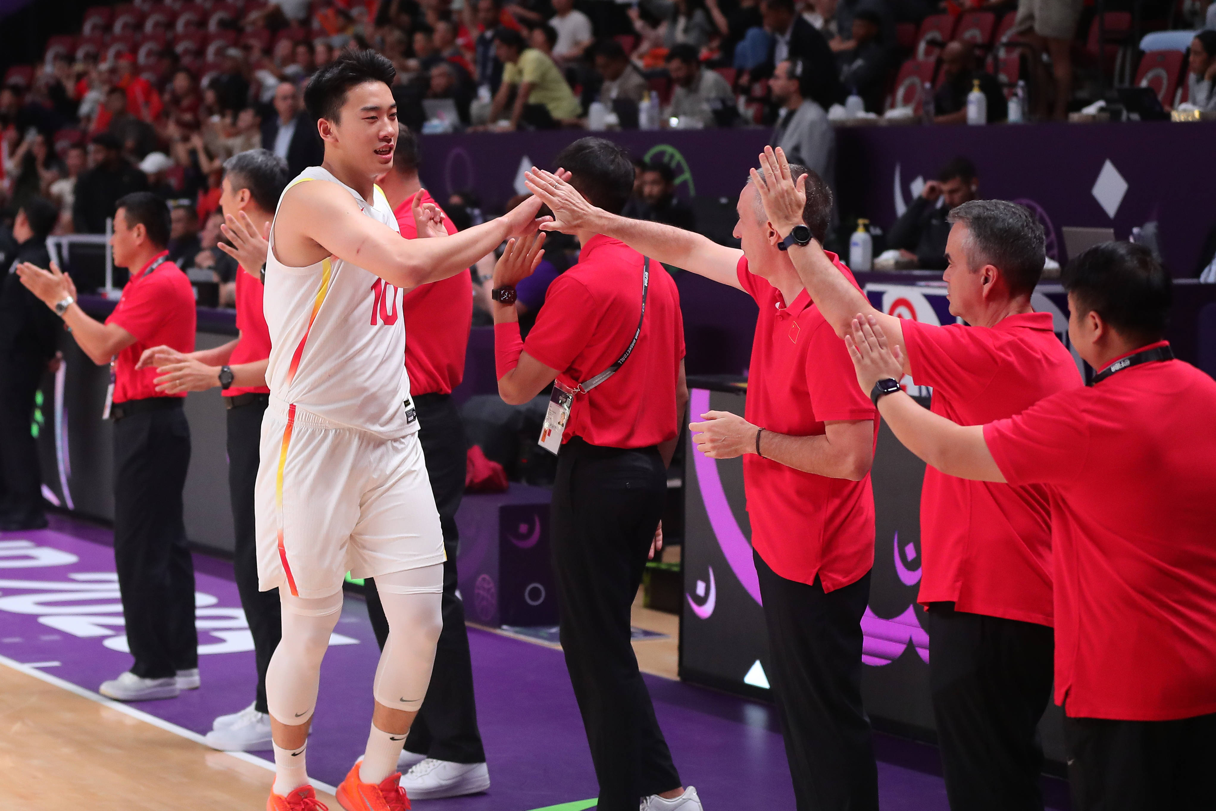 关于上海队战胜对手，士气高涨备战下一场比赛的信息