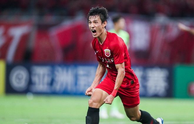 关于上港保持不败，稳坐争冠头把交椅的信息