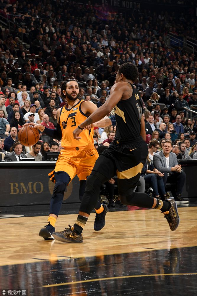 猛龙擒下爵士，继续保持东部第二位置。