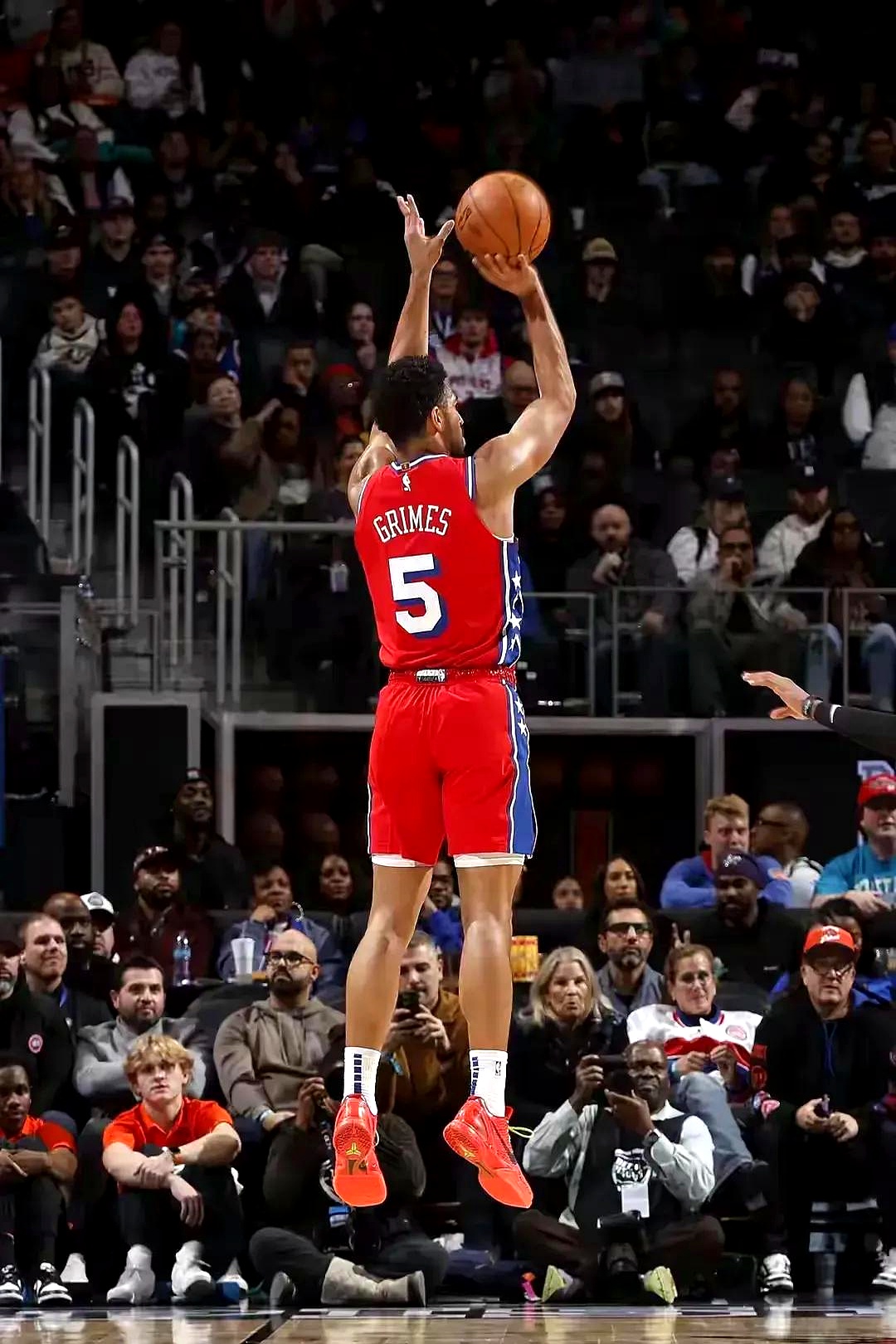 76人惨败火箭，连败持续