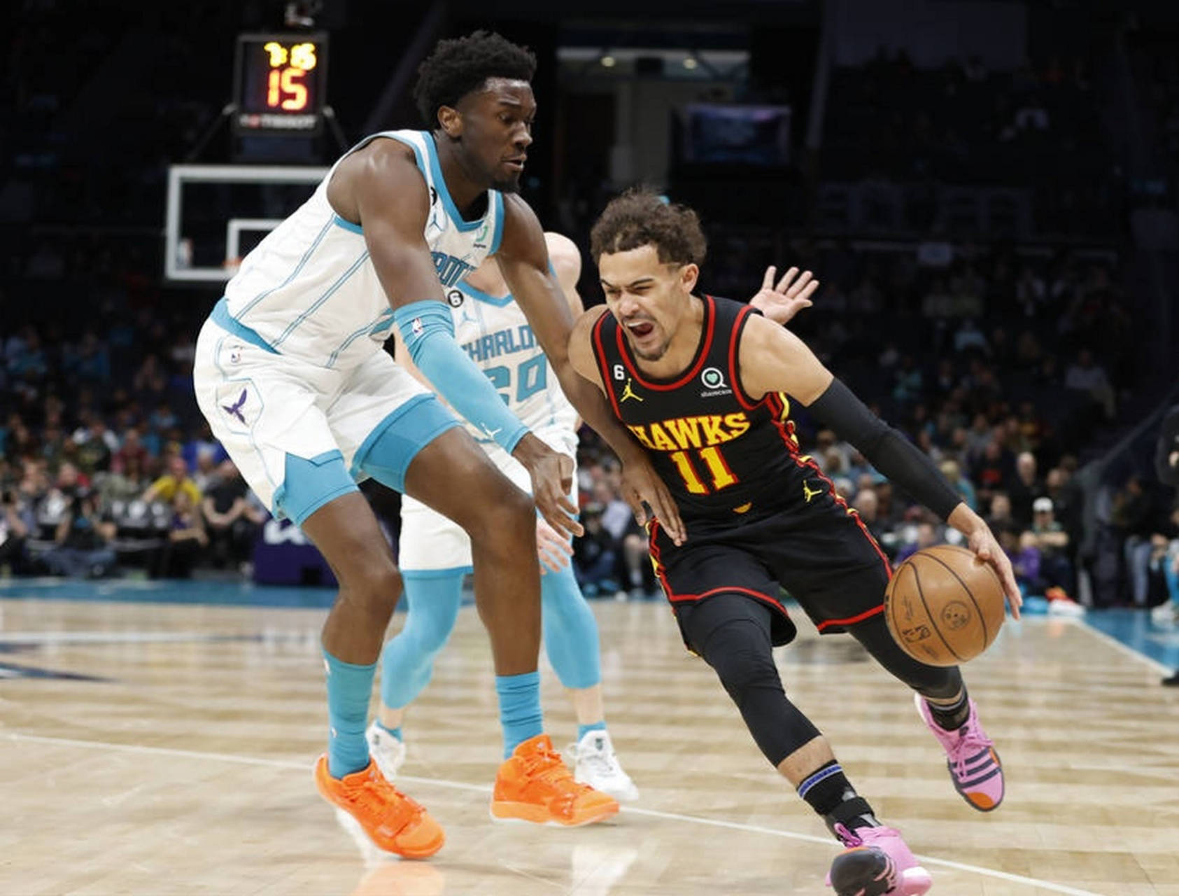 老鹰惜败独行侠，特雷-杨砍下25+5+5的简单介绍